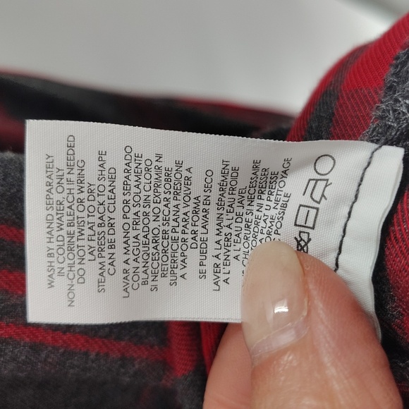 Cabi 3587 Cunningham Top Red And Gray Size Medium Half Button Pullover - Picture 6 of 7